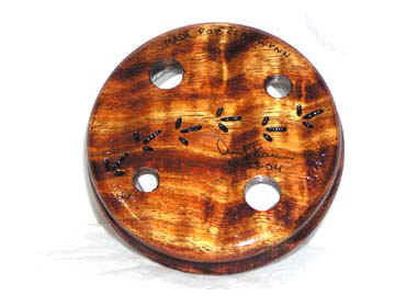 Koa back not curly.jpg (35182 bytes)